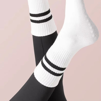 Professional Non-Slip Yoga Socks Cotton Mid-Tube Bottom Silicone Indoor Fitness Socks Gym Floor Socks Dance Pilates Sports Socks